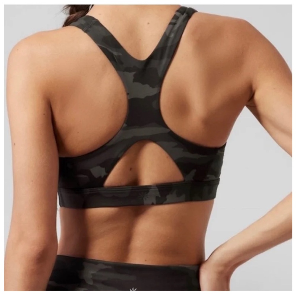 Athleta Interval Sports Bra in Dark Green Camo. Large - Picture 10 of 10